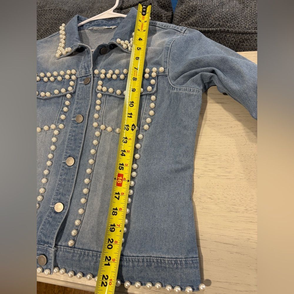 Elegant Pearl Embellished Denim Classic Jacket - Picture 11 of 15